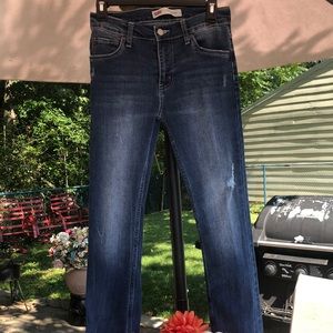 Boys distressed LEVI’S jeans